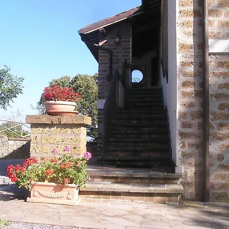 With Pool In An Area With History Nature And Art Holiday home *