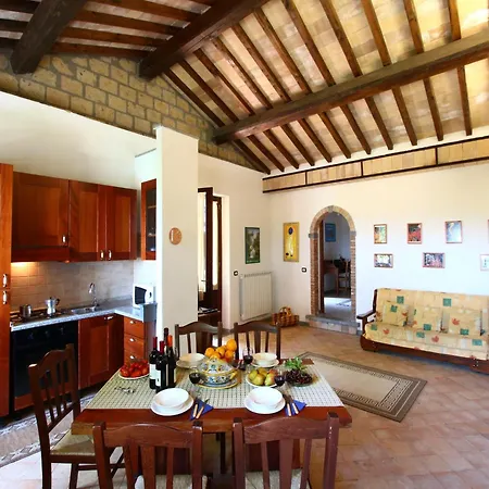 With Pool In An Area With History Nature And Art Holiday home *